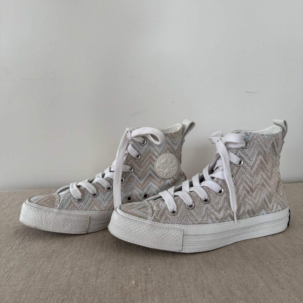 Converse Cream High-Top Sneakers with Zigzag Pattern